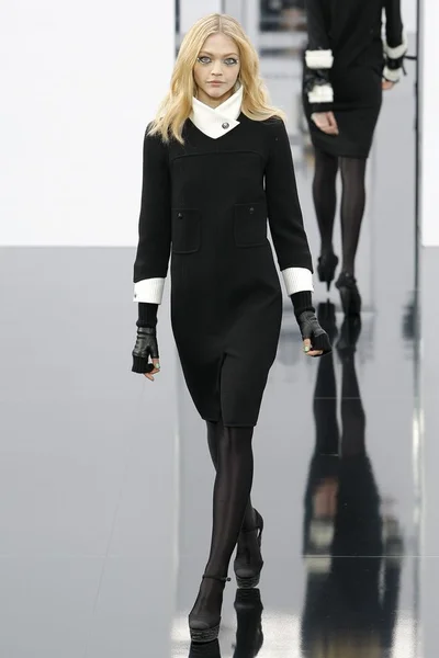 Look 4
